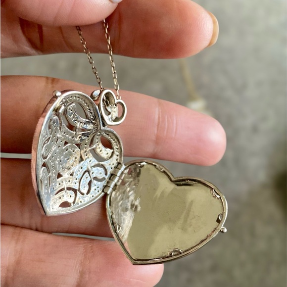 Vintage XL Diamond Heart Locket Necklace - Picture 3 of 5